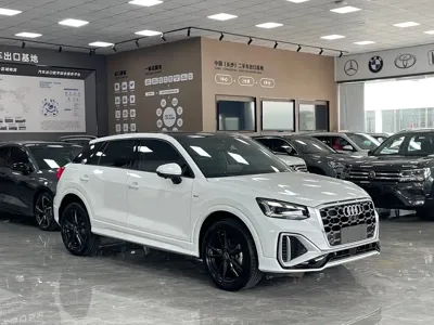 Audi Q2L 2023, 18000 км, за 129800 CNY