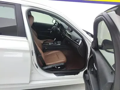 BMW 3 Series 2017, 113000 км, за 68800 CNY - фото 8
