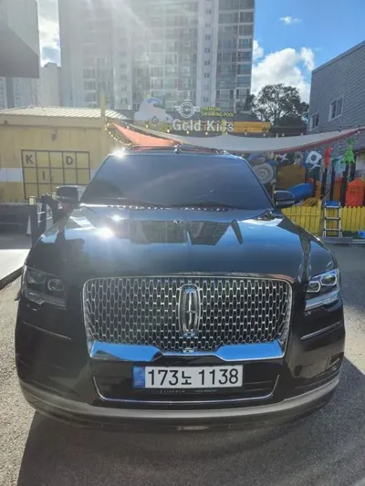 Lincoln Navigator · 2022 год