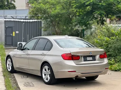 BMW 3 Series 2013, 95000 км, за 35800 CNY