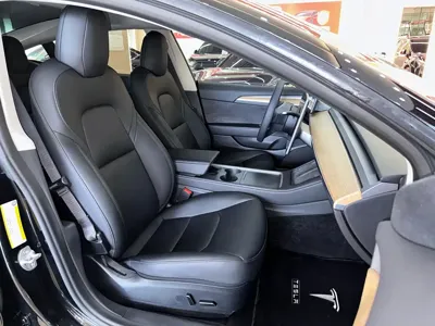 Tesla Model 3 2022, 100000 км, за 109800 CNY - фото 12