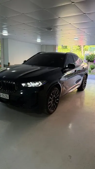BMW X6 2024, 21088 км, за 118000000 KRW