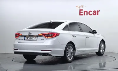 Hyundai Sonata 2016, 122329 км, за 6900000 KRW