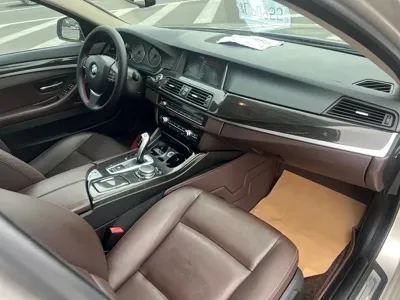 BMW 5 Series 2015, 140000 км, за 52800 CNY