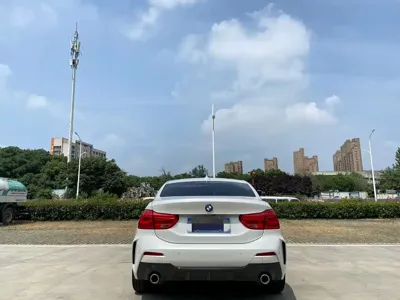 BMW 1 Series 2020, 90000 км, за 55800 CNY - фото 4