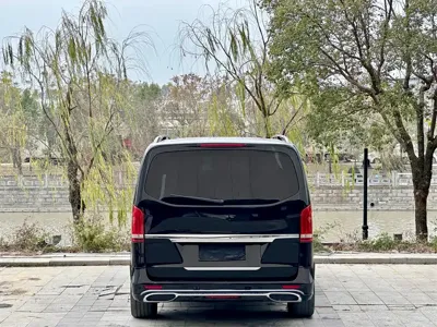 Mercedes-Benz V-Class 2018, 116800 км, за 149800 CNY
