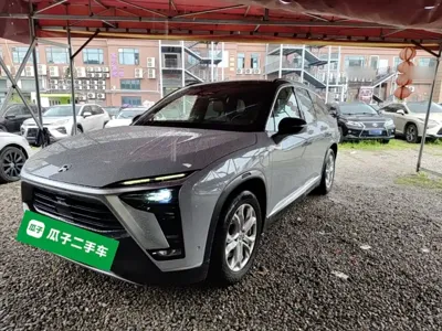 Nio ES8 · 2022 год