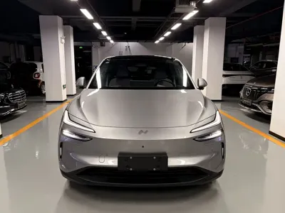 ONVO ONVO L60 2025, 12000 км, за 162000 CNY