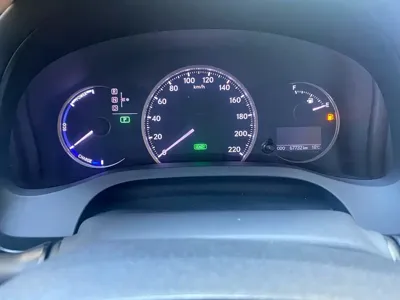 Lexus CT 2018, 65000 км, за 86800 CNY - фото 9