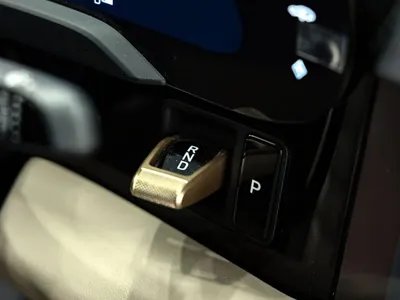 Porsche Taycan 2025, 14120 км, за 131000000 KRW - фото 9