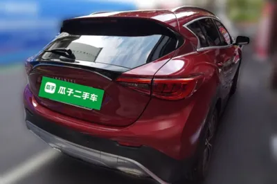 Infiniti QX30 2018, 114100 км, за 55788.17 CNY