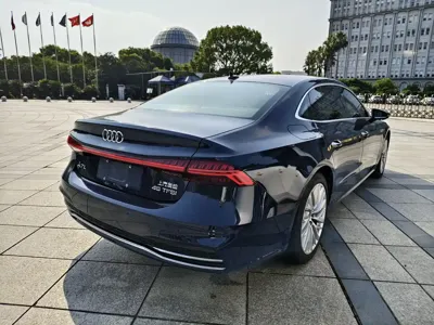Audi A7L 2023, 59700 км, за 213800 CNY - фото 13