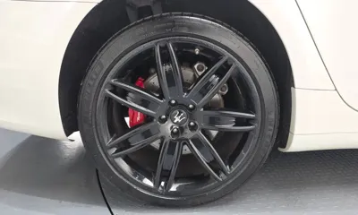Maserati Quattroporte 2019, 133780 км, за 31900000 KRW - фото 5