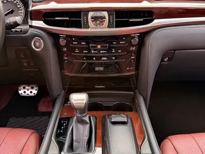 Lexus LX 2018, 56000 км, за 1158000 CNY - фото 15