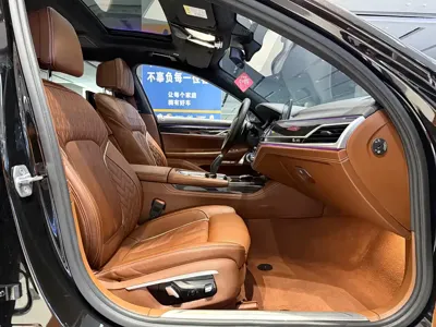 BMW 7 Series 2017, 100000 км, за 379799 CNY - фото 8