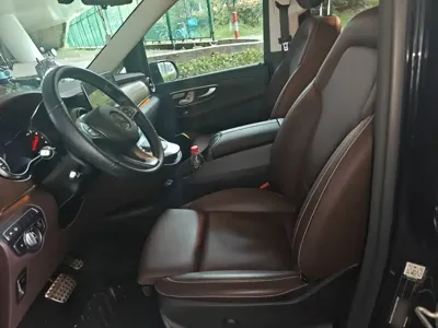 Mercedes-Benz V-Class 2023, 39800 км, за 294700 CNY - фото 8