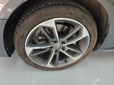 Audi A4L 2020, 122500 км, за 137332.58 CNY - фото 8