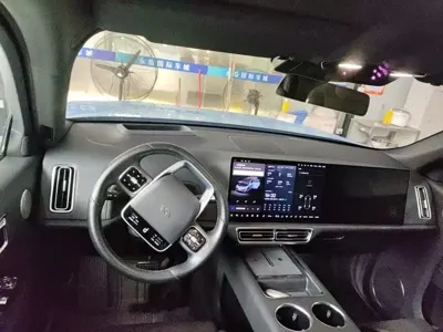 Li Auto Li L9 2023, 97000 км, за 209800 CNY - фото 9