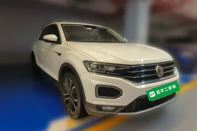 Volkswagen T-Roc 2018, 74100 км, за 58503.32 CNY