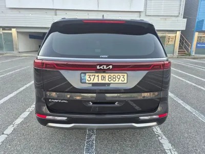 Kia Canival 2022, 81000 км, за 27800000 KRW
