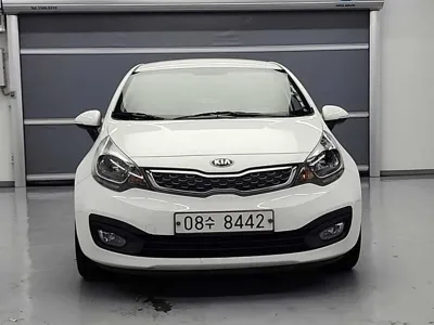 Kia Pride 2013, 130317 км, за 3500000 KRW