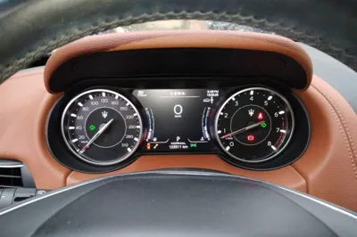 Maserati Levante 2021, 123500 км, за 237181.15 CNY - фото 11