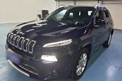 Jeep Cherokee · 2017 год