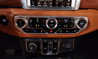 Jeep Wrangler 2021, 43446 км, за 48900000 KRW - фото 32