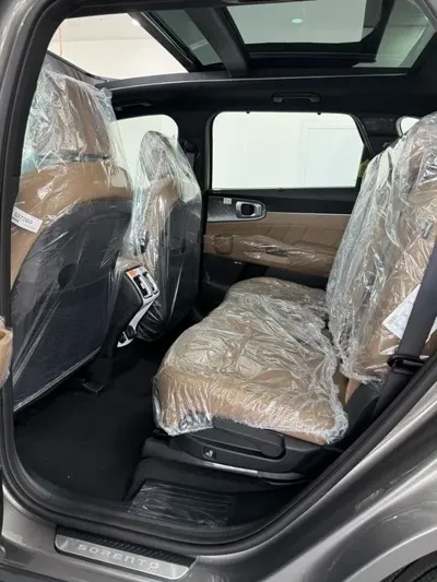 Kia Sorento 2026, 4 км, за 99990000 KRW - фото 16