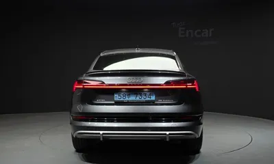 Audi e-tron 2022, 120604 км, за 48500000 KRW - фото 4