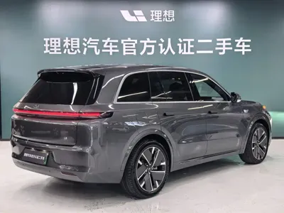 Li Auto Li L8 2025, 33000 км, за 272800 CNY