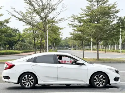 Honda Civic 2019, 70000 км, за 53800 CNY - фото 6