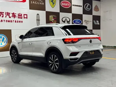 Volkswagen T-Roc 2023, 18000 км, за 129800 CNY