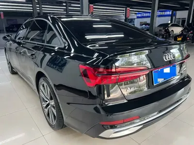 Audi A6L 2022, 96000 км, за 205000 CNY