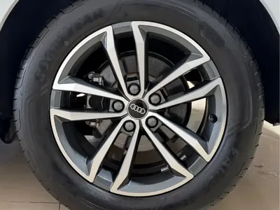 Audi Q3 2023, 10000 км, за 171000 CNY - фото 28