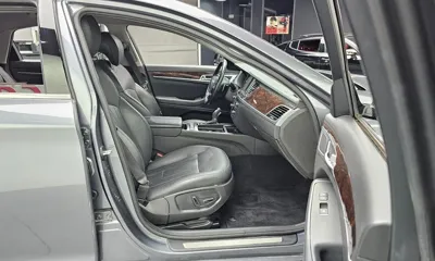 Hyundai Genesis 2016, 128312 км, за 9900000 KRW - фото 11