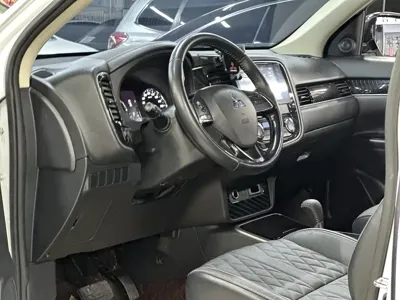 Mitsubishi Outlander 2022, 56000 км, за 83000 CNY - фото 23