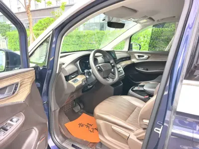 Roewe iMAX8 New Energy 2023, 352000 км, за 103800 CNY - фото 11