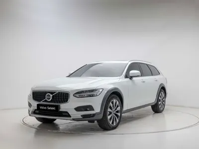 Volvo V90 · 2025 год