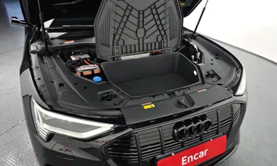 Audi e-tron 2023, 66719 км, за 54500000 KRW - фото 6