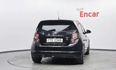 ChevroletGMDaewoo Aveo 2015, 152710 км, за 4100000 KRW