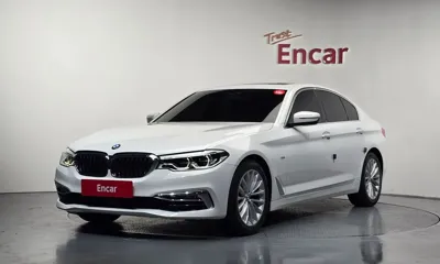 BMW 5-Series · 2018 год