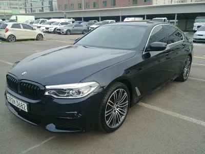 BMW 5-Series · 2019 год