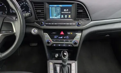 Hyundai Avante 2017, 93435 км, за 10700000 KRW - фото 15