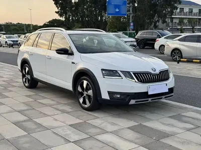 Skoda Octavia 2020, 110800 км, за 65100 CNY - фото 24