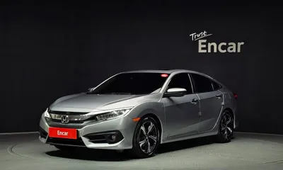 Honda Civic · 2017 год