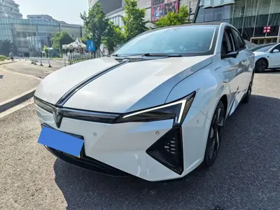 Lingxi Lingxi L · 2026 год