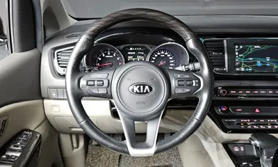 Kia Canival 2017, 155140 км, за 8850000 KRW - фото 15