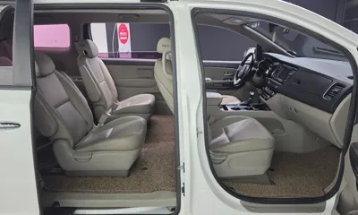 Kia Canival 2019, 176589 км, за 9500000 KRW - фото 20