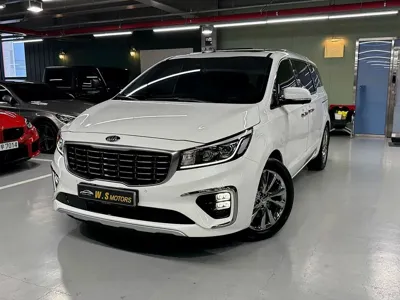Kia Canival · 2019 год